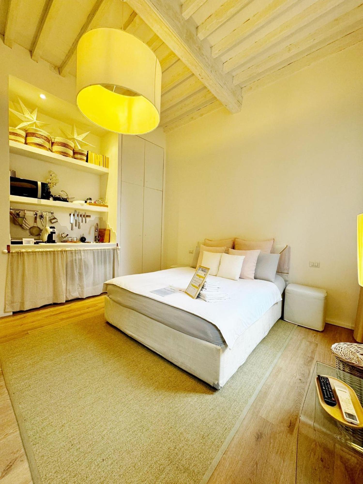 Boutique Room - Centro Storico 20 Min Da Firenze Эмполи Экстерьер фото